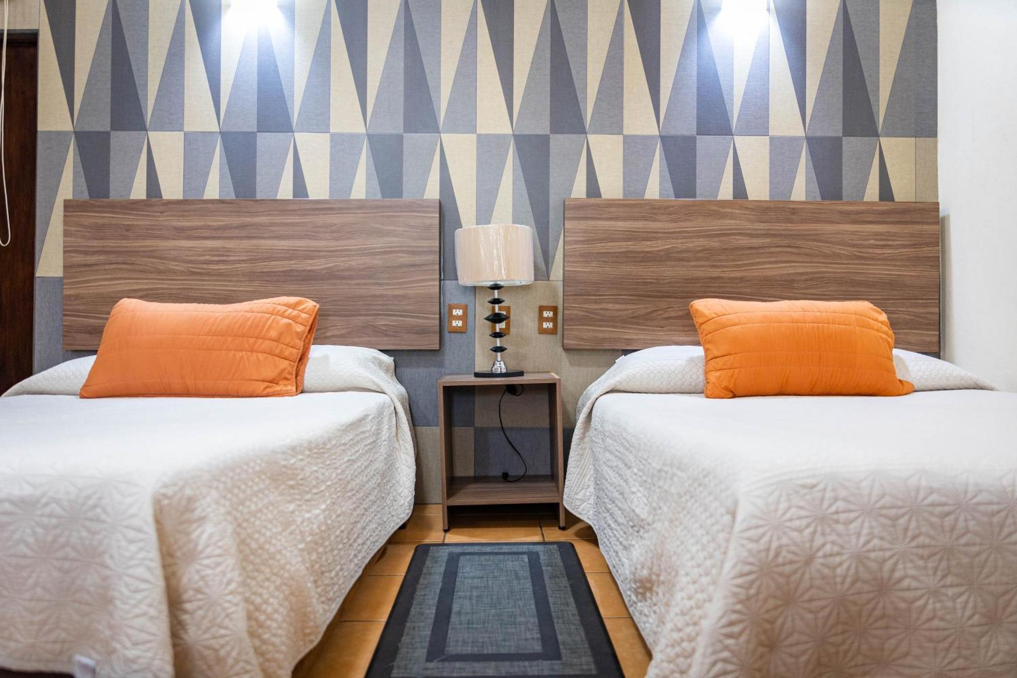 Estefania Hotel 3*